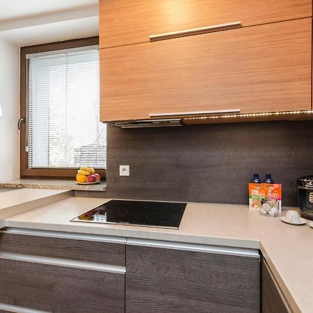 Lupoapartments Kosynierow Klimatyzacja Dostep Na Kod Łódź Exteriör bild
